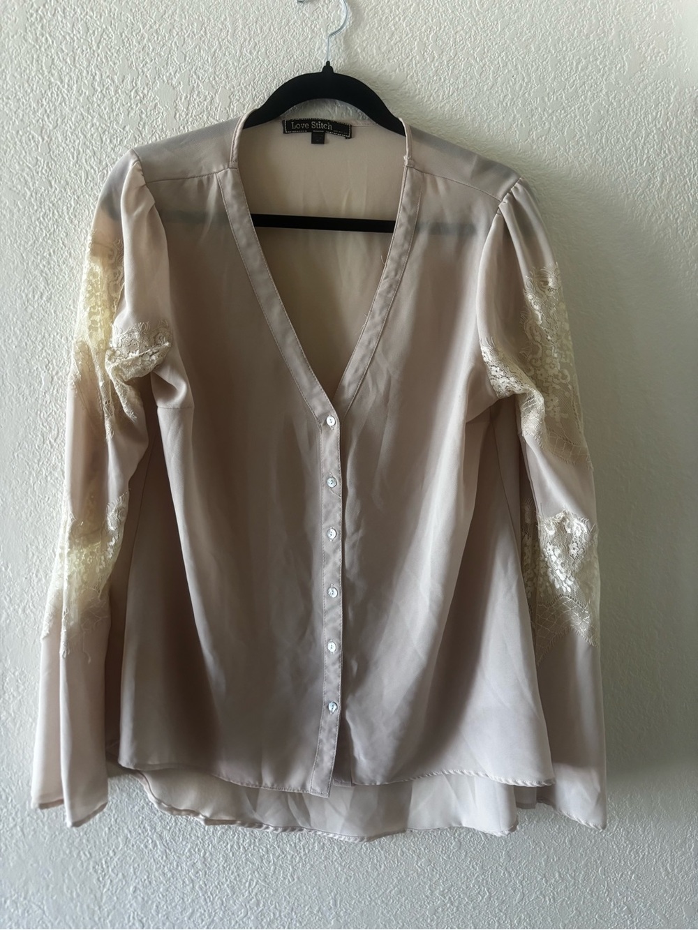 Love Stitch Light Cream Lace Sleeve V-Neck Button Front Blouse